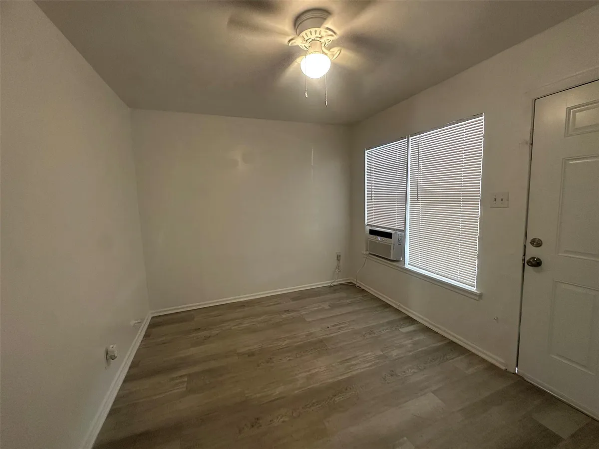 Building Photo - 515 Margil St #517