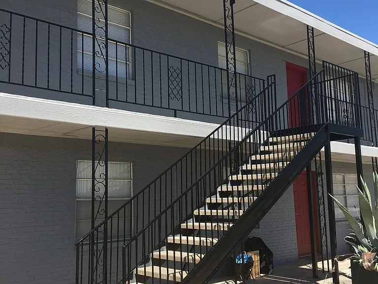 304 Carpenter St — Photo 17