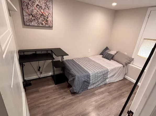 1105 Oak St, Alameda, CA 94501