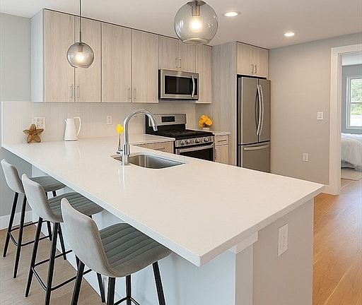 5th image of 98 Prescott St #1C