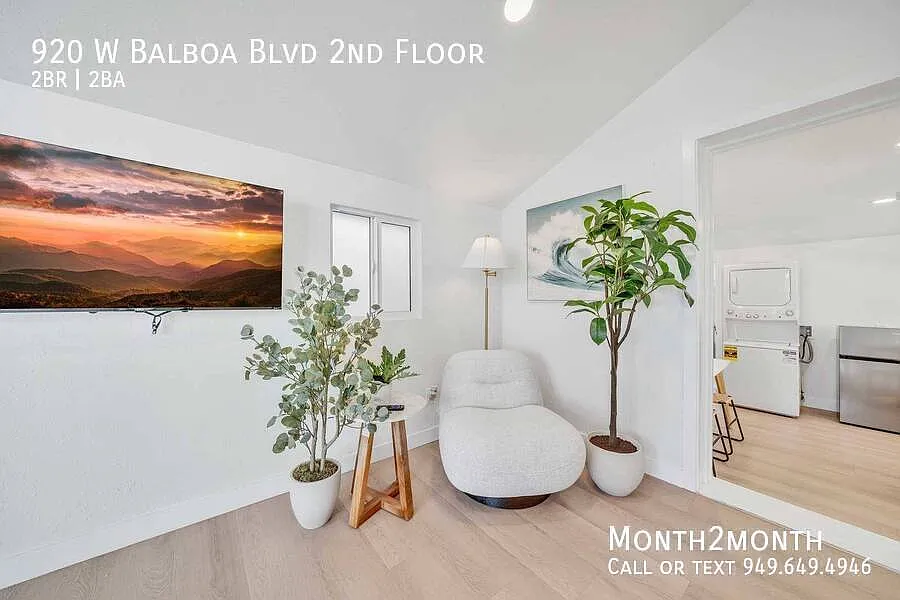 Elegant Coastal Living on Balboa Blvd 2nd Floor A# — Photo 1