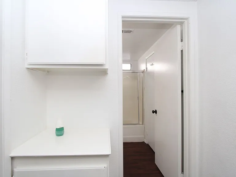 836 Cisco St — Photo 14