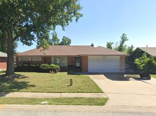 8715 Ford Ave, Kansas City, MO 64138