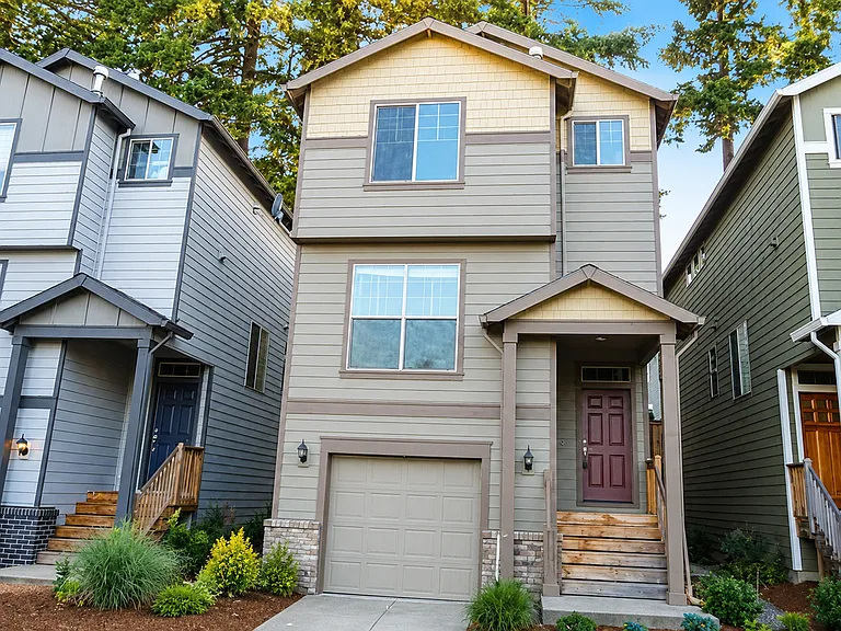 15561 SW Stone Ridge Cir — Photo 1