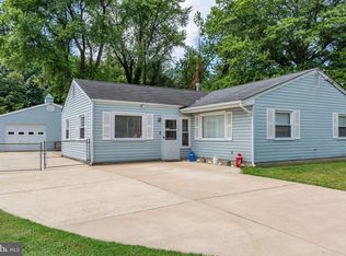 1308 E Longview Dr, Woodbridge, VA 22191