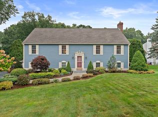 207 Fairways Edge Dr, Marshfield, MA 02050