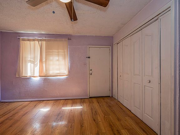 5th image of 903 Catalina Ln