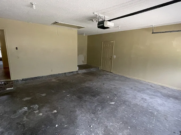 406 Club Dr — Photo 13