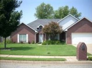 1302 N Quail Ter, Rogers, AR 72756