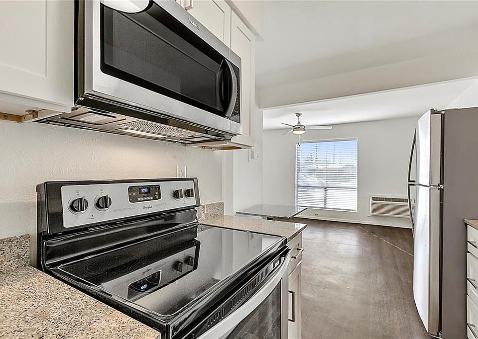 1st image of 400 Kenniston Dr APT 210