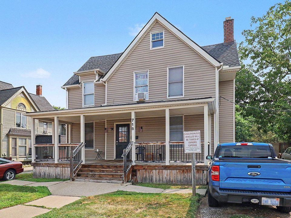 1st image of 718 Lowell St