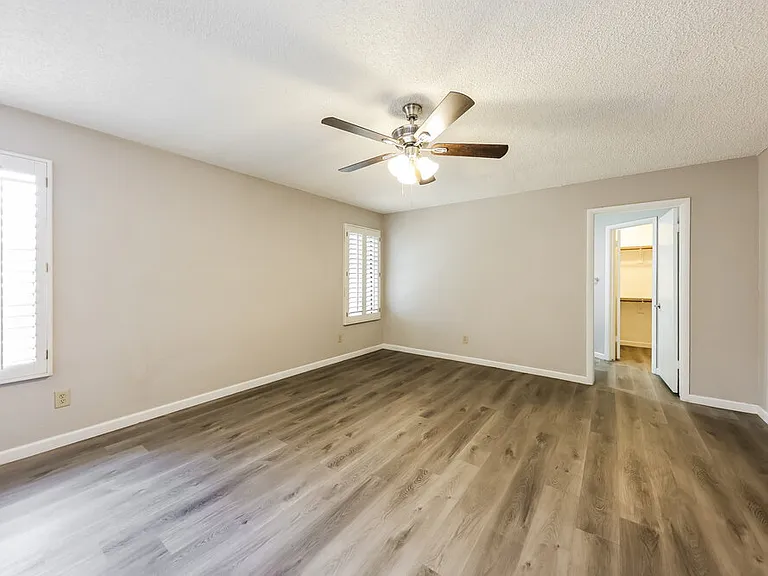 7127 W Morrow Dr — Photo 11