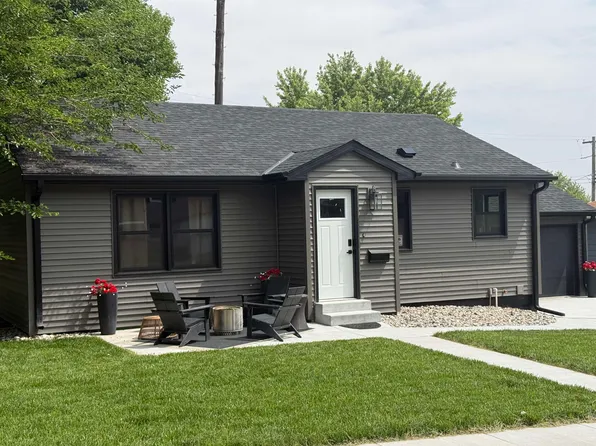 914 W Maple Ave, Norfolk, NE 68701