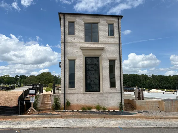 310 6th St, Fayetteville, GA 30214