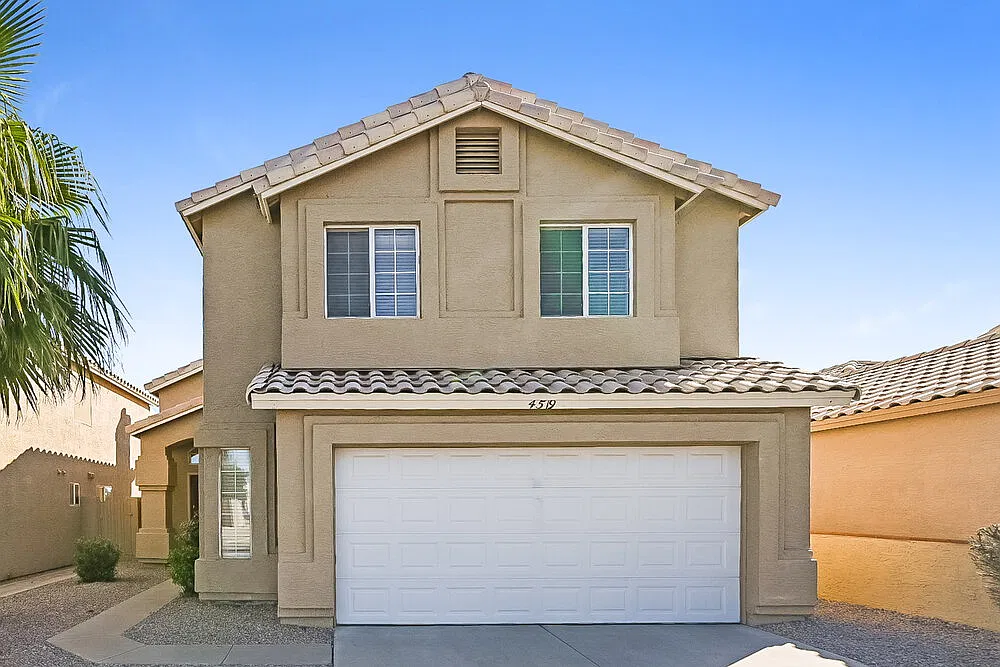 3 bed, 2.5 bath, 1699 sqft, $2,740 — Photo 1