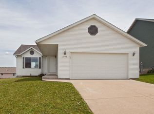 2720 Oshkosh Ln NW, Rochester, MN 55901