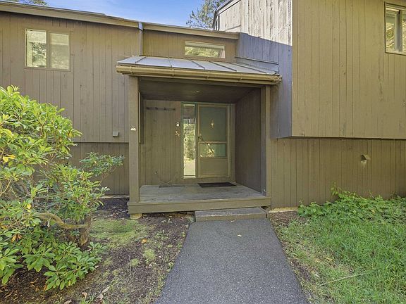 4th image of 1299 Quechee Main Street