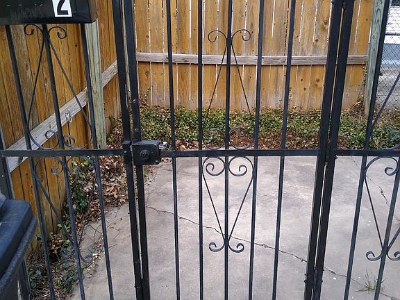 2nd image of 522 Mission St APT 2