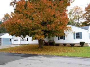 13 Hamilton Pl, Clinton, NY 13323