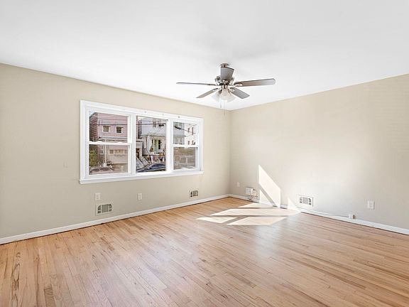3rd image of 14 Olean Ave Floor 1