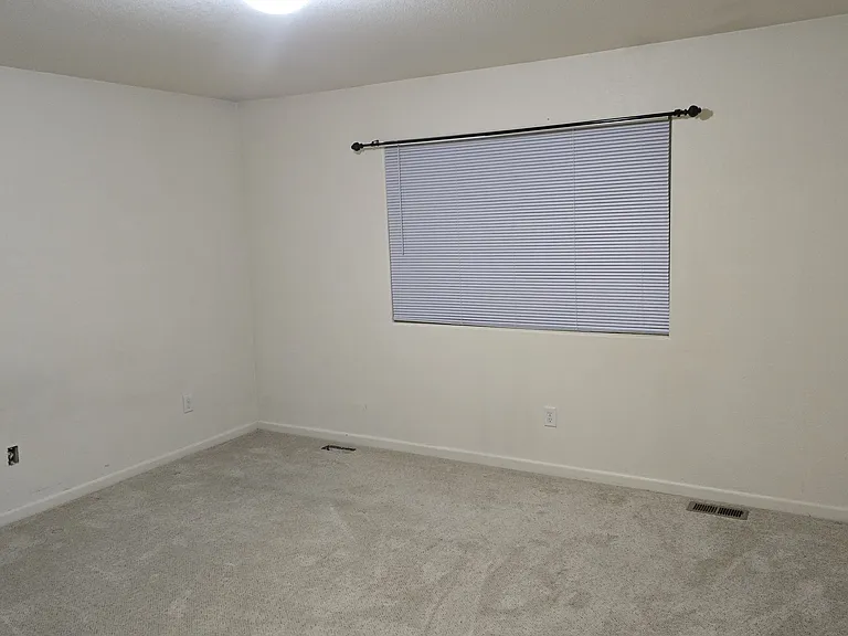 5020 Rock Springs St — Photo 6