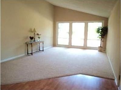 3rd image of 1326 Sacramento Dr