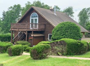 1852 Crystal Springs Ln, Fairfield, IA 52556
