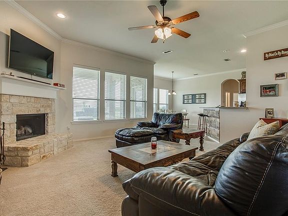 4th image of 2604 Isabella Way