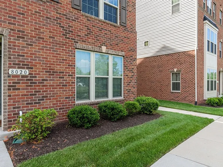 8020 Orchard Grove Rd — Photo 3