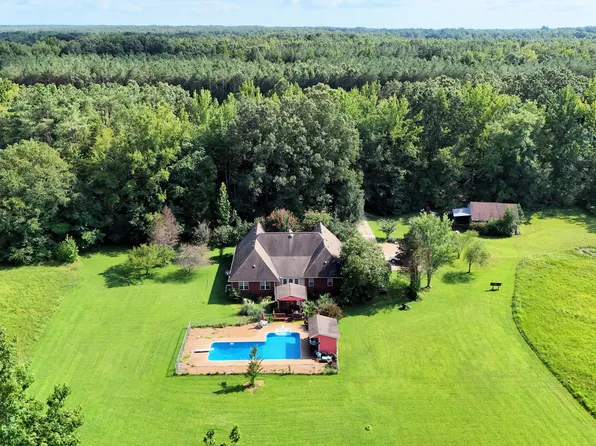 495 Knuckles Rd, Henderson, TN 38340