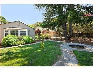 1st image of 210 Menlo Oaks Dr