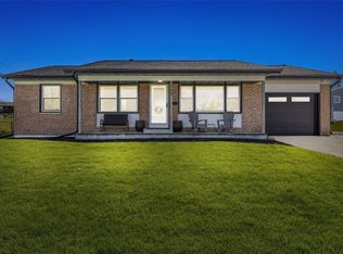 5759 1st Ave SW, Cedar Rapids, IA 52404