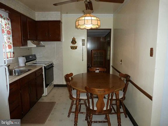2nd image of 6812 Bessemer Ave