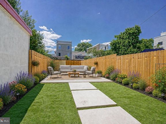 2nd image of 1210 E Fletcher St Lot 1