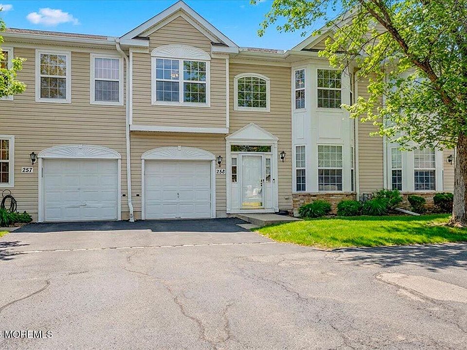 1st image of 258 Shinnecock Drive