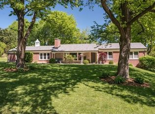 10 Spoede Hills Dr, Saint Louis, MO