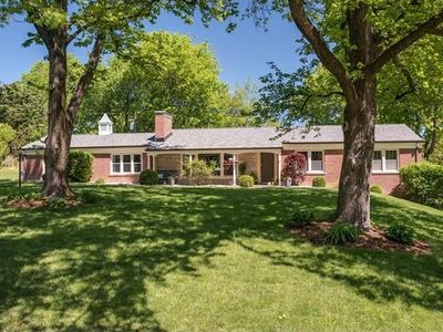 10 Spoede Hills Dr, Saint Louis, MO, 63141