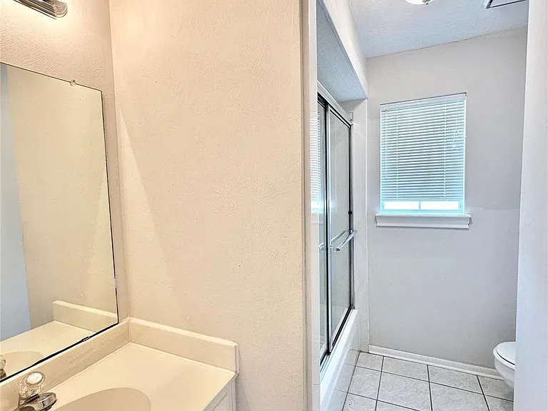 20507 Chapel Glen Ct — Photo 16
