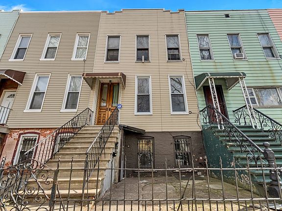 2nd image of 256 Woodbine St