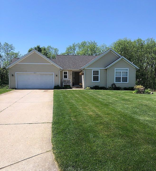 1st image of 4677 Hemlock Ct
