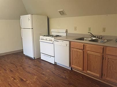 2nd image of 445 Baird St #14714257