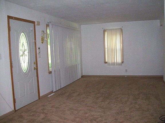 3rd image of 1216 S Sunset Ave
