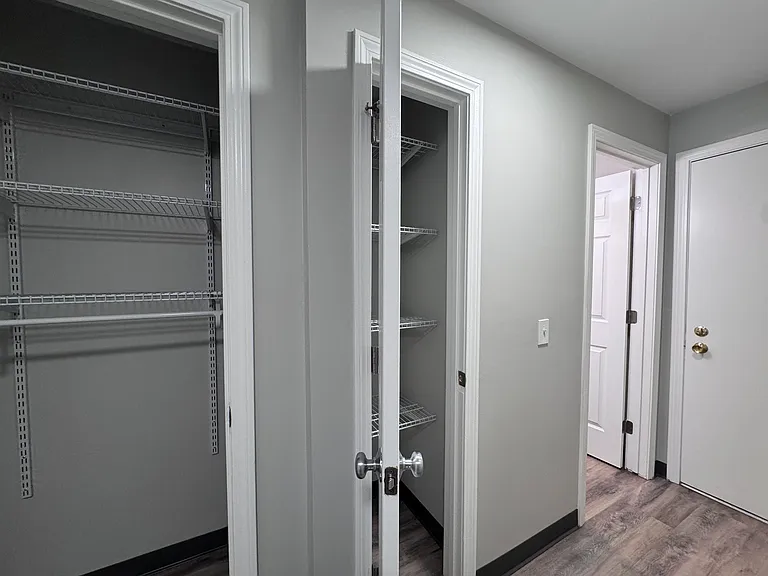 379 Huse Rd #14 — Photo 28