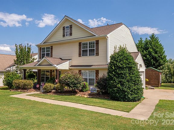 2nd image of 1154 Larkspur Ln