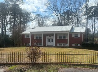 900 Wood Ave, York, AL 36925