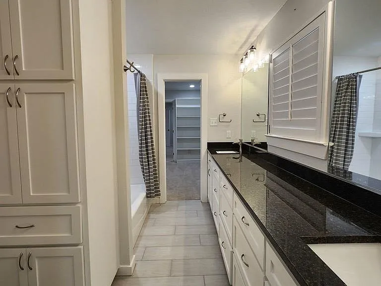 3300 Durant Dr — Photo 35