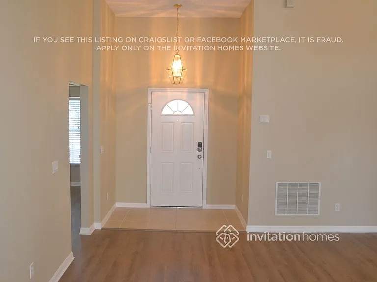 2126 Darlin Cir — Photo 2