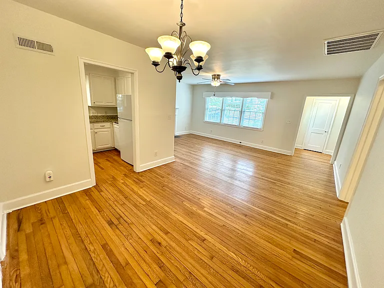 22 Sewanee Ave — Photo 7
