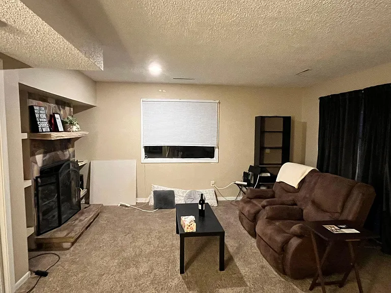 1819 N Ridge Dr — Photo 3