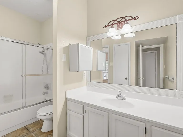 2025 Augusta Dr #605 — Photo 22
